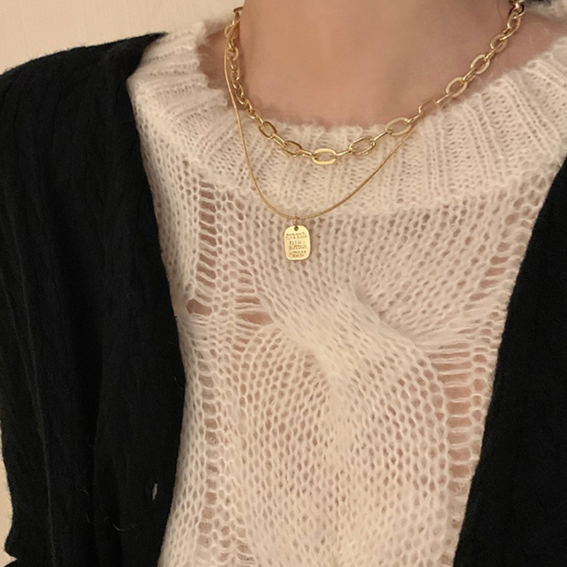 Japanese and Korean Cold Wind English Tag Sweater Necklace Female Cool Hip-hop Personality Simple Lock Chain Accessories
Japanese and Korean Cold Wind English Tag Sweater Necklace Female Cool Hip-hop Personality Simple Lock Chain Accessories