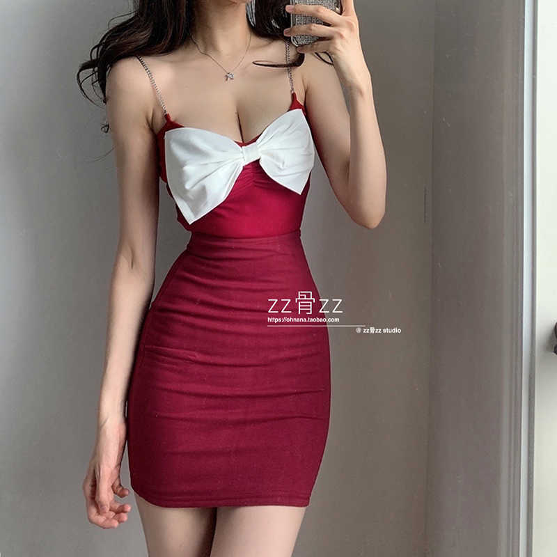 WOMENGAGA Sexy Sweet Slim Pencil Mini Tank Dress Women Solid Elasticity Y2k Kawaii Harajuku Korean Fashion Dresses Q795 210603, Red vest
WOMENGAGA Sexy Sweet Slim Pencil Mini Tank Dress Women Solid Elasticity Y2k Kawaii Harajuku Korean Fashion Dresses Q795 210603, Red vest