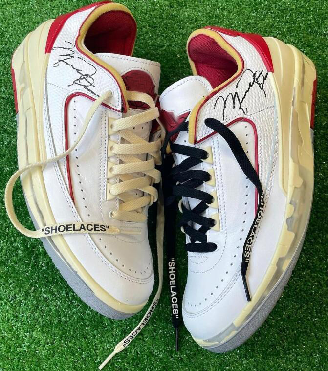 top 2 Low White Red men Basketball Shoes Black Royal Blue 2s Varsity womens Sports Outdoor Grey Skateboard Sneakers With Box DJ4375-004 DJ4375-106
top 2 Low White Red men Basketball Shoes Black Royal Blue 2s Varsity womens Sports Outdoor Grey Skateboard Sneakers With Box DJ4375-004 DJ4375-106