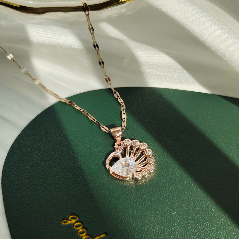 Smart Pendant Necklace Women's Non-Fading Anti-Allergy Simple Exquisite Clavicle Chain