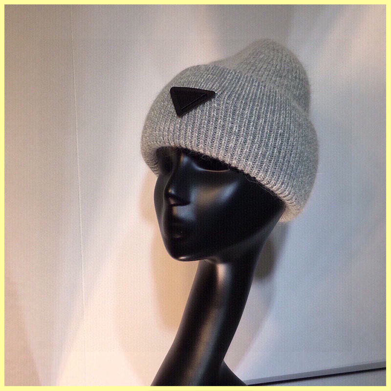 Women Beanies Hat Unisex Mens Hats Triangle Luxurys Designers Caps Hats Mens Bonnet Beanie Mumuko Autumn Winter P Cap Womens 21080604R, Box
Women Beanies Hat Unisex Mens Hats Triangle Luxurys Designers Caps Hats Mens Bonnet Beanie Mumuko Autumn Winter P Cap Womens 21080604R, Box