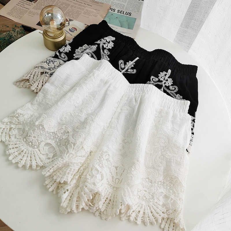 Women Elastic Waist Mini Shorts Fashion Summer Beach Hollowing Embroidery Beach Ssexy Hort Shorts Femme 210611