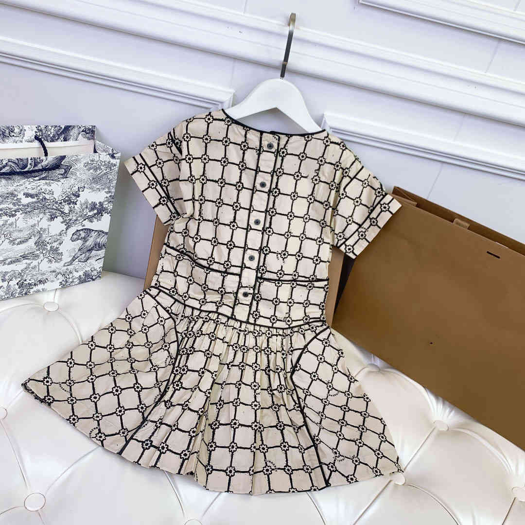 2021ss girls dresses sets bbr stripe Designers Clothes Kids cotton Burb and erryballroom dance dress fashion casual skirt, Make-up bid
2021ss girls dresses sets bbr stripe Designers Clothes Kids cotton Burb and erryballroom dance dress fashion casual skirt, Make-up bid