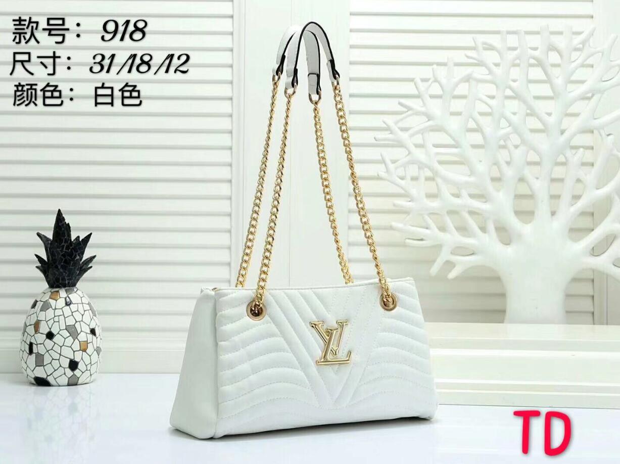 Designer Unisex Business Wallets Luxury Women Hand Bag Man Formal Wallet Fashion Classic Black Purse High Quality Plain handbags with tags 00010706
Designer Unisex Business Wallets Luxury Women Hand Bag Man Formal Wallet Fashion Classic Black Purse High Quality Plain handbags with tags 00010706
