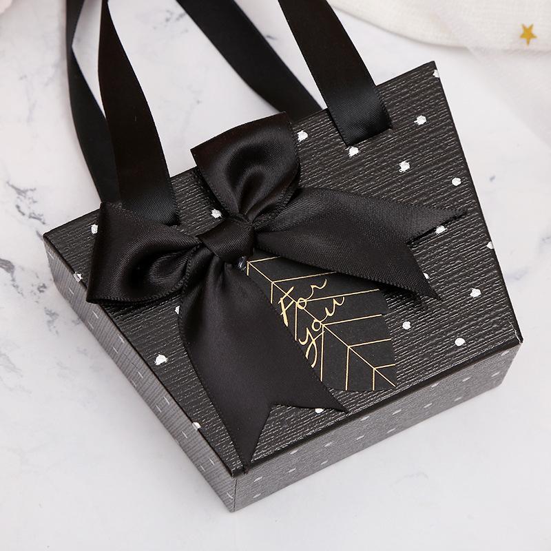 Gift Boxs Bronzing Protable Paper Box Leather Portable Rope Chocolate Candy Packaging Birthday Party Year Decoration Wrap