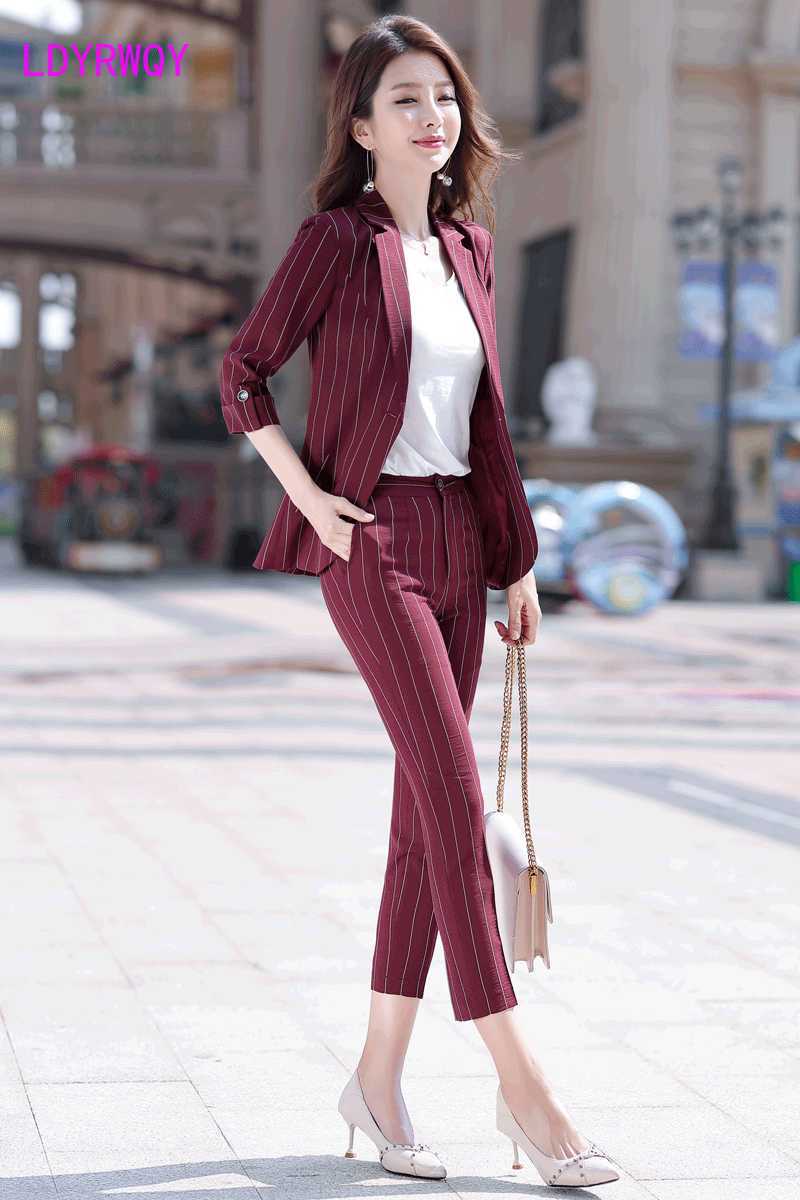Spring trendy fashion was thin female two-piece suit pants + jacket Three Quarter Polyester Single Breasted 210603, Red pants suit
Spring trendy fashion was thin female two-piece suit pants + jacket Three Quarter Polyester Single Breasted 210603, Red pants suit