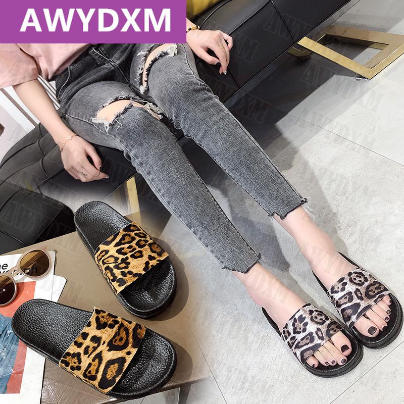 Slippers Summer Slipper Ladies Shoes Fashion Women Flat Design Leopard Print Flip Flops Beach Shoe Casual And Comfortable, Black
Slippers Summer Slipper Ladies Shoes Fashion Women Flat Design Leopard Print Flip Flops Beach Shoe Casual And Comfortable, Black