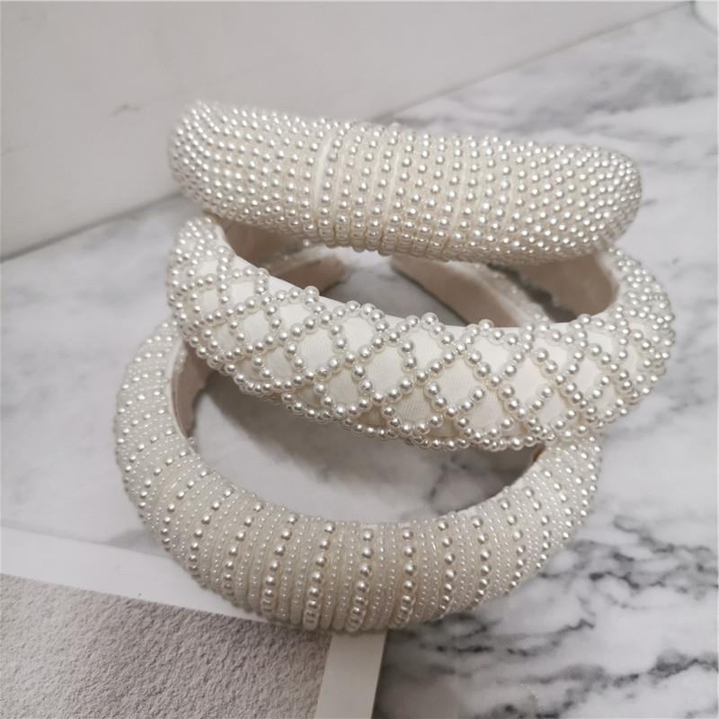 pearl wide edge Bride white simple handmade buckle woven Korean Rhinestone head band hair ornament
pearl wide edge Bride white simple handmade buckle woven Korean Rhinestone head band hair ornament