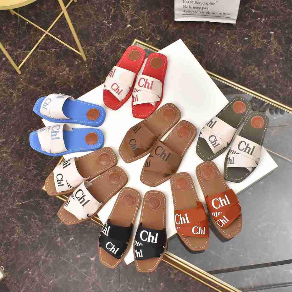 2021 top designer fashion slippers Women Woody Mules Flat Slipper Deisgner Lady Lettering Fabric Outdoor Leather Sole Slides Sandals with box large size 35-40
2021 top designer fashion slippers Women Woody Mules Flat Slipper Deisgner Lady Lettering Fabric Outdoor Leather Sole Slides Sandals with box large size 35-40