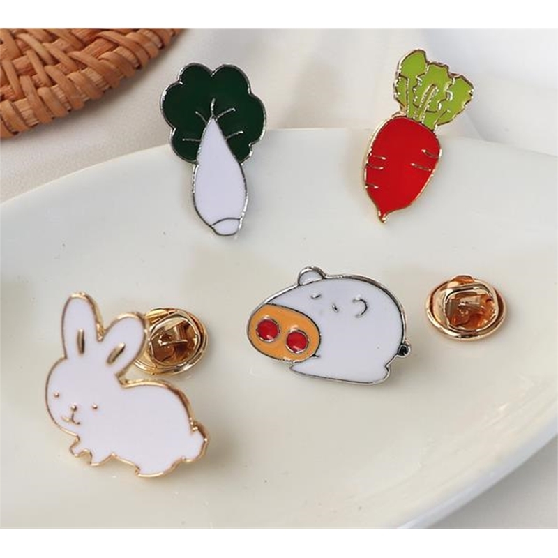 12pcs/ lot fashion jewelry accessories metal enamel rabbit carrot pig Cabbage badge brooch pin
12pcs/ lot fashion jewelry accessories metal enamel rabbit carrot pig Cabbage badge brooch pin