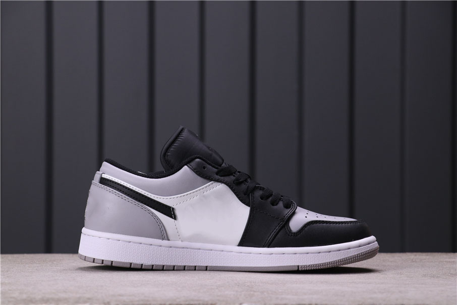 Limited Edition Jumpman 1 Low Cut Atmosphere Basketball Shoes Black toe grey Women Men Fashion Trainers New Designer Sneakers
Limited Edition Jumpman 1 Low Cut Atmosphere Basketball Shoes Black toe grey Women Men Fashion Trainers New Designer Sneakers