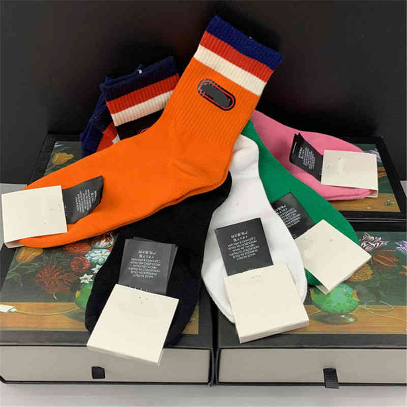 Socks & Hosiery Street Style Outdoor Unisex Designer Stockings INS Fashion Breathable Girl Candy Festival Gift for Female Sneaker Sock FZD3
Socks & Hosiery Street Style Outdoor Unisex Designer Stockings INS Fashion Breathable Girl Candy Festival Gift for Female Sneaker Sock FZD3