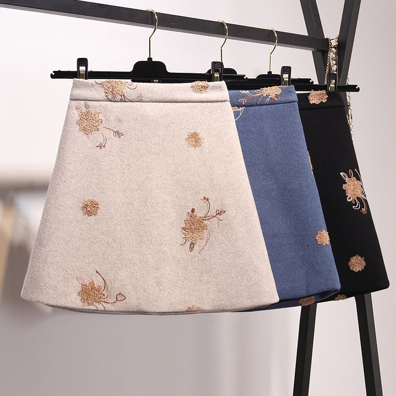 Arrival Autumn Winter Women High Waist Slim Woolen Skirts Floral Embroidery Vintage A-line Mini Skirt Top Quality S234 210512