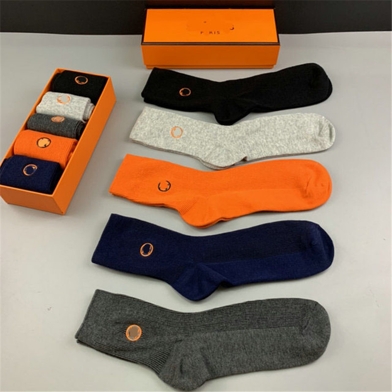 Fashion Letter Embroidery Socks High Elasticity Breathable Unisex Sport Sock Indoor Outdoor Soft Touch Cotton Men Women Hosiery