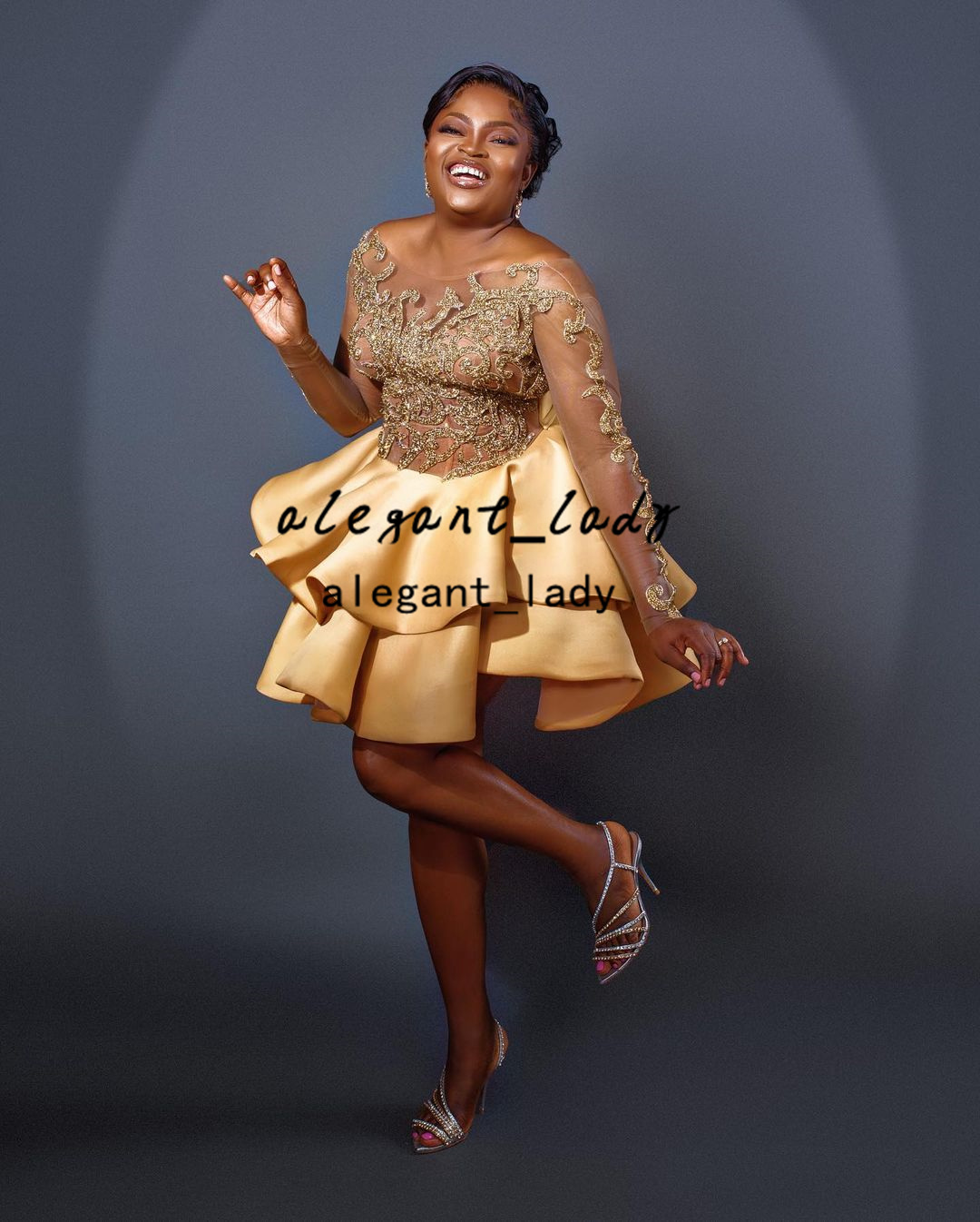 Little Black Dress Luxury Gold Lace Beaded Short Prom Party Dresses Illusion Long Sleeve Aso Ebi African Evening Cocktail Gown