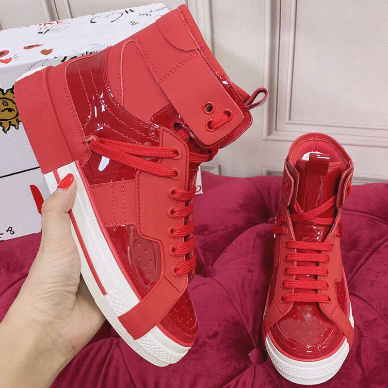 2021SS designer high-top couple shoes red fashion classic luxury silk cowhide production followed by white letters embellished with the same style for mens or womens
2021SS designer high-top couple shoes red fashion classic luxury silk cowhide production followed by white letters embellished with the same style for mens or womens
