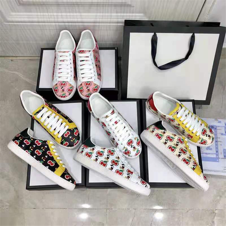 Wholesale top luxury shoes 16 colors. classic appearance pattern gives people the feeling of unparalleled high level. Unique designer lovers
Wholesale top luxury shoes 16 colors. classic appearance pattern gives people the feeling of unparalleled high level. Unique designer lovers
