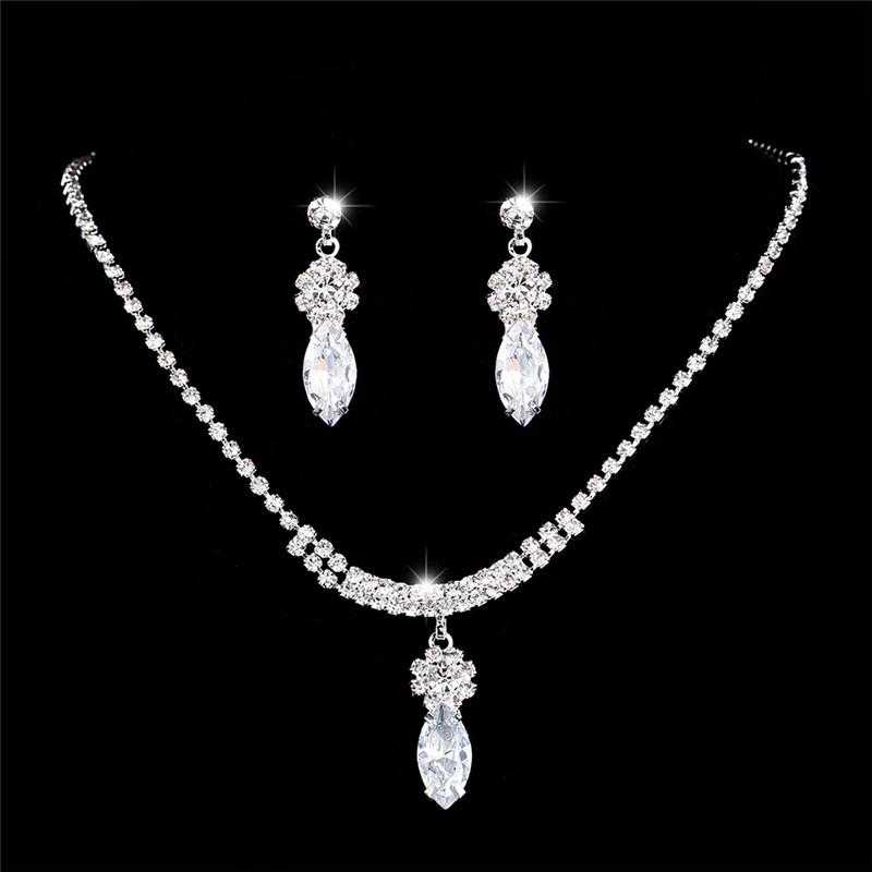 Earrings & Necklace Luxury Female Leaf Crystal Wedding Jewelry Set Charm Silver Color Dangle For Women Dainty Bride Flower Chain, As pic
Earrings & Necklace Luxury Female Leaf Crystal Wedding Jewelry Set Charm Silver Color Dangle For Women Dainty Bride Flower Chain, As pic