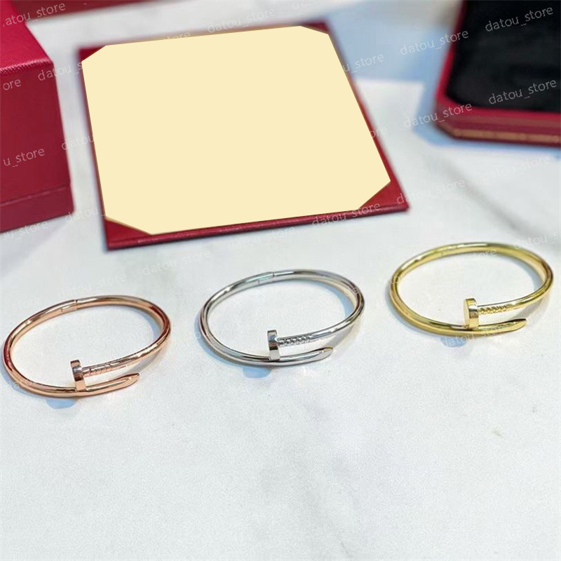 Fashion Designers Bracelet For Men Women Casual Party Gifts Womens Luxury Designer Love Gold Bracelets Mens Bracelets Wedding Jewelry Box, Black
Fashion Designers Bracelet For Men Women Casual Party Gifts Womens Luxury Designer Love Gold Bracelets Mens Bracelets Wedding Jewelry Box, Black