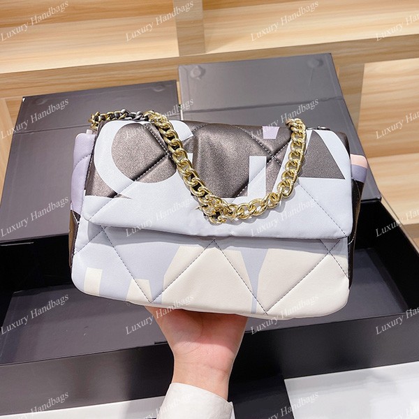 2021 Autumn Winter Letter Printing Calfskin Bags Single Classic Flap Corduroy Quilted 19 France Women Crossbody Shoulder Famous Designer Chains Totes Handbags 25C, Blue
2021 Autumn Winter Letter Printing Calfskin Bags Single Classic Flap Corduroy Quilted 19 France Women Crossbody Shoulder Famous Designer Chains Totes Handbags 25C, Blue