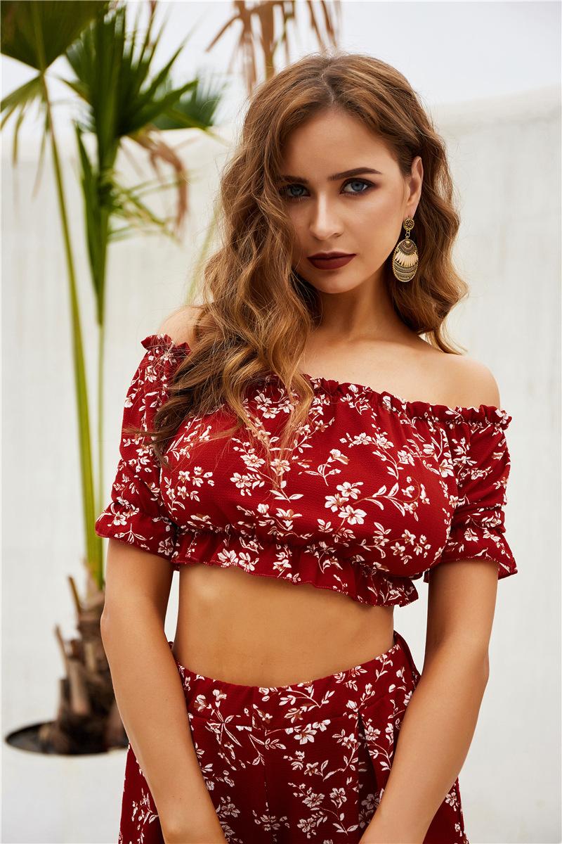 Off-Shoulder Tube Top Shorts Two-Piece Set Printing Suit Spring 2021 Women' T-Shirt, Red
Off-Shoulder Tube Top Shorts Two-Piece Set Printing Suit Spring 2021 Women' T-Shirt, Red