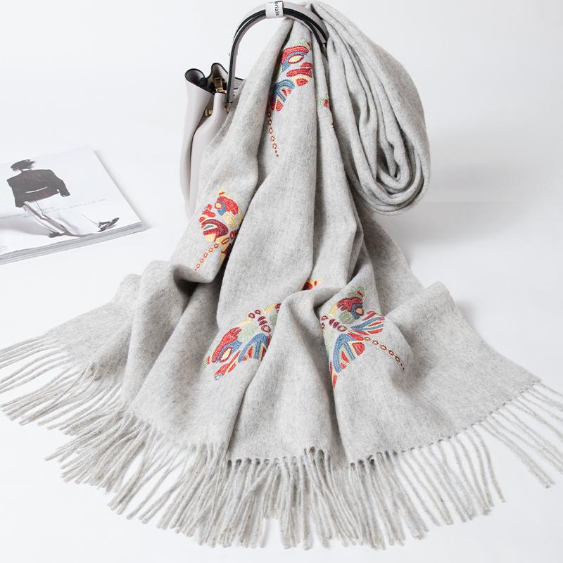 Scarves Animal Embroidery Design Sheep Wool Scarf Women Elegant Dragonfly Pattern 2021 Winter Warm Wine Red Pure Color Camel Pink
Scarves Animal Embroidery Design Sheep Wool Scarf Women Elegant Dragonfly Pattern 2021 Winter Warm Wine Red Pure Color Camel Pink