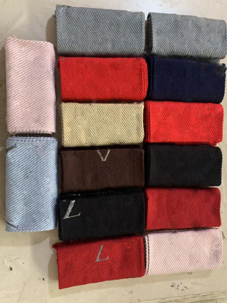 Wholesale designer scarf men's and women's warm shawl Winter Fashion Scarf wholesaler women's luxury Christmas Valentine's Day gift
Wholesale designer scarf men's and women's warm shawl Winter Fashion Scarf wholesaler women's luxury Christmas Valentine's Day gift