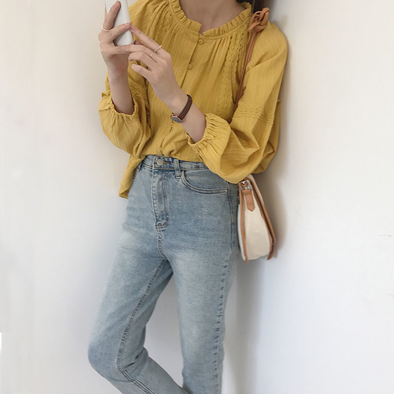 Early Spring Round-necked Women's Shirt Retro Cotton Lantern Sleeve Fashion Blouse Women Blusas Mujer 13029 210427