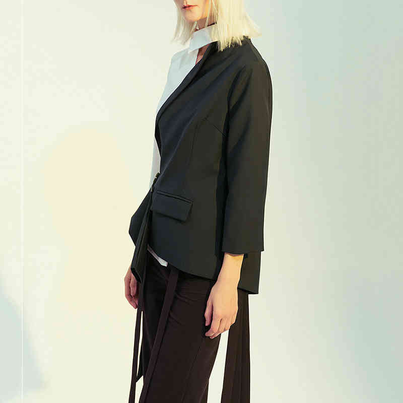 VGH asymmetrical patchwork hit color blazer for women lapel long sleeve irregular hem slim womens suit spring fashion 210421