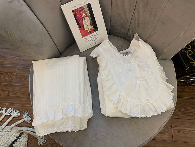 Women's Lolita Pajama Sets.Lace Embroidered Flowers Tops+Long Pants.Vintage Ladies Pyjamas Set.Victorian Sleepwear Loungewear 211007