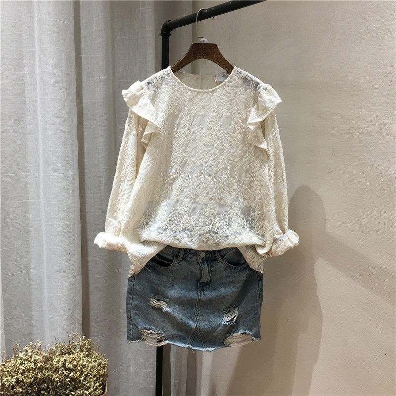 Women's Blouses & Shirts Royal ruffles patchwork embroidery lace shirt sweet lolita top EC9S, Beige
Women's Blouses & Shirts Royal ruffles patchwork embroidery lace shirt sweet lolita top EC9S, Beige