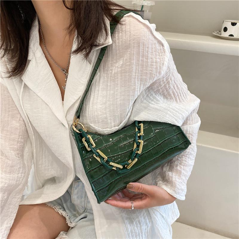 Evening Bags Women Acrylic Chain Design Shoulder For 2022 Solid Color PU Leather Handbags Underarm Bag Hand Baguette
Evening Bags Women Acrylic Chain Design Shoulder For 2022 Solid Color PU Leather Handbags Underarm Bag Hand Baguette