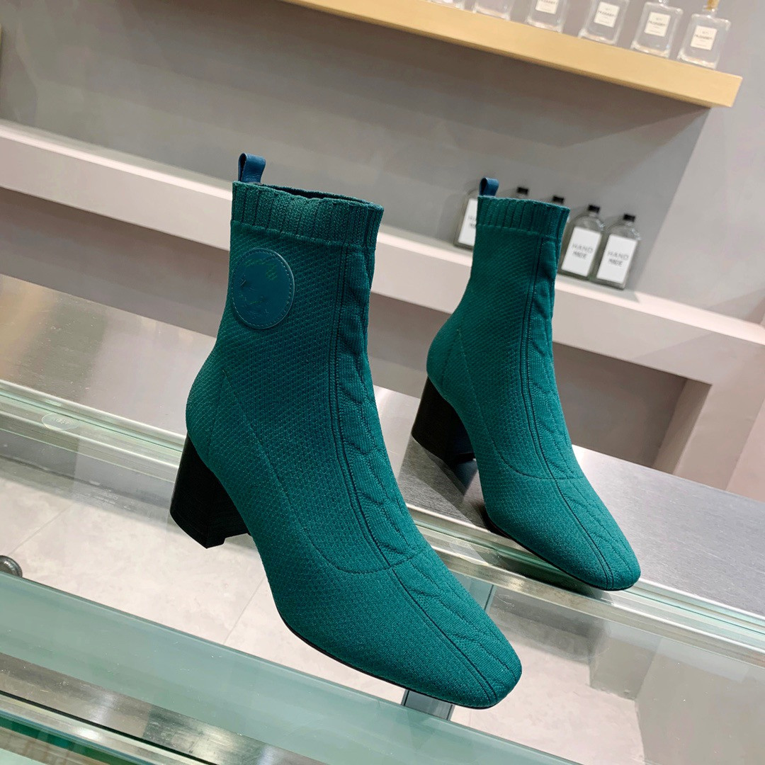Autumn and winter socks thick heel boots fashionable sexy knitted stretch boot designer letters women's shoes ladies high heels size 35-40, Black
Autumn and winter socks thick heel boots fashionable sexy knitted stretch boot designer letters women's shoes ladies high heels size 35-40, Black