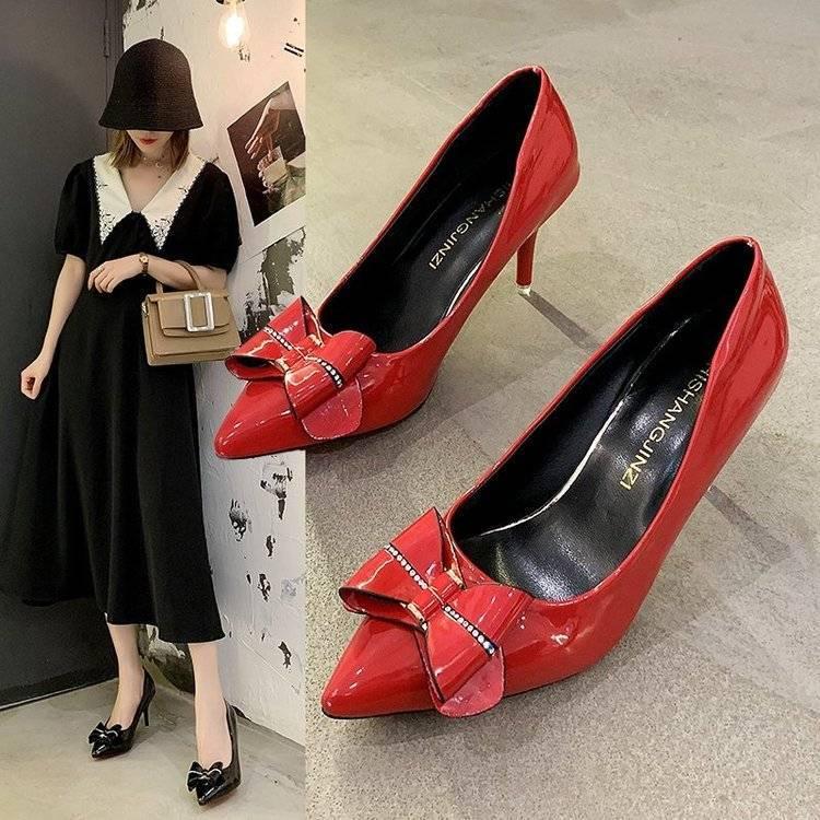 Dress Shoes Large Size Women's With Wide Feet Fat Sister Pointed High Heels Fashion Patent Leather Shallow Mouth Stiletto, White
Dress Shoes Large Size Women's With Wide Feet Fat Sister Pointed High Heels Fashion Patent Leather Shallow Mouth Stiletto, White