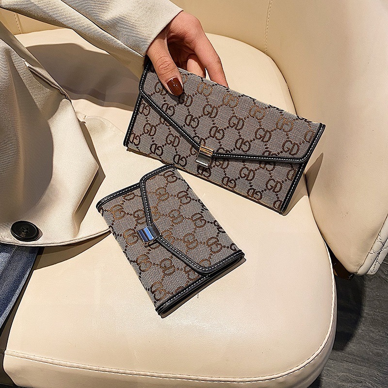 fashion wallet women's long personalized printing versatile handbag large capacity multi card slot change bag handbags, Red;black
fashion wallet women's long personalized printing versatile handbag large capacity multi card slot change bag handbags, Red;black