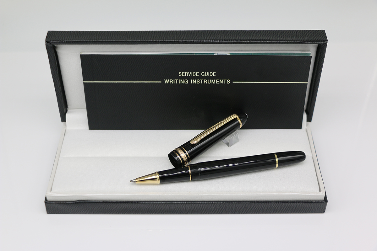 Roller pen Black body color gold/silver trim Classique Platinum Line stationery school office supplies with Serial Number
Roller pen Black body color gold/silver trim Classique Platinum Line stationery school office supplies with Serial Number