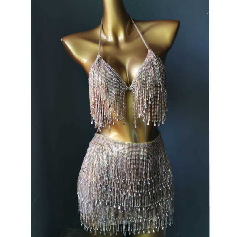 2021 venus vacation diamond tassels skirt rhinestone bikini set sexy women crystal skirt beachwear
2021 venus vacation diamond tassels skirt rhinestone bikini set sexy women crystal skirt beachwear