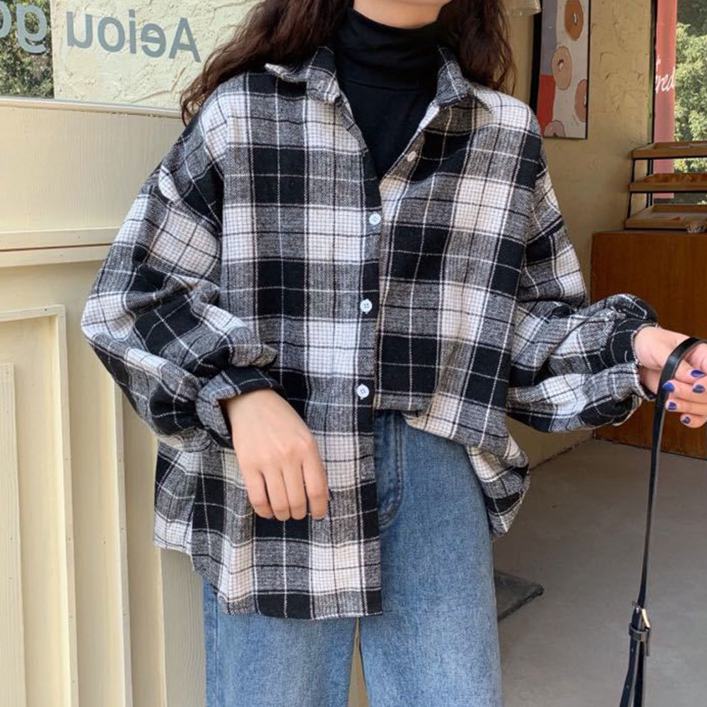 Retro Plaid Printed Women Turn Down Collar Blouses Fashion Female Elegant Shirts Harajuku Style Ladies Loose Solid Outwear Coat 210428