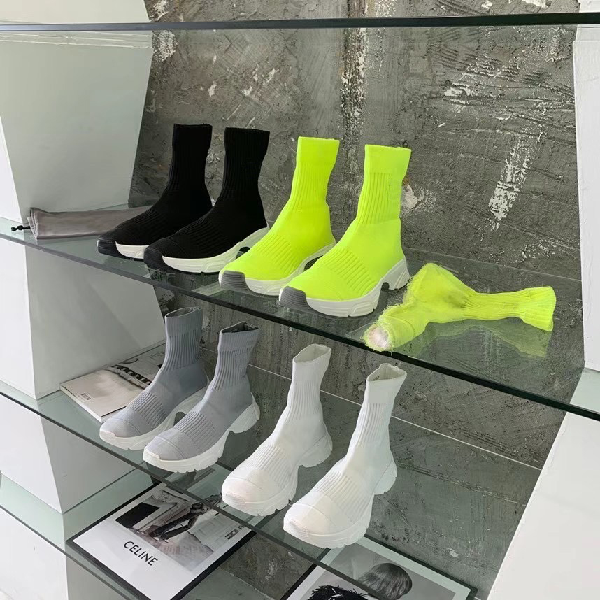 Match with box socks shoes fashion Paris women's flat sneakers black and white green gray four-color classic slip on men's
Match with box socks shoes fashion Paris women's flat sneakers black and white green gray four-color classic slip on men's