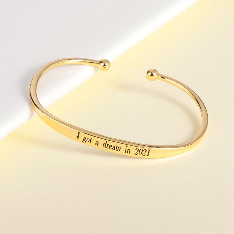 Classic Graduation Bracelet Bangles For Women Men"I Got A Dream In 2021" Engraved Stainless Steel Jewelry Classmate Friend Gift Bangle
Classic Graduation Bracelet Bangles For Women Men"I Got A Dream In 2021" Engraved Stainless Steel Jewelry Classmate Friend Gift Bangle