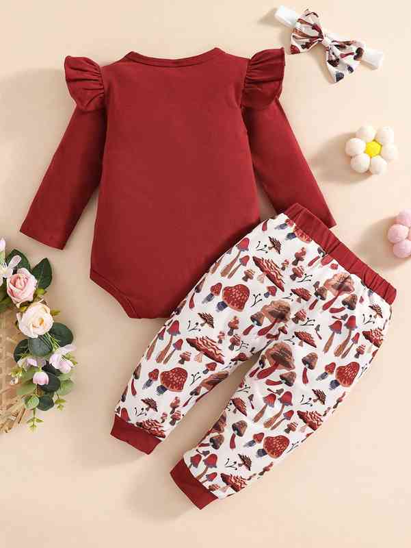Baby Slogan Graphic Bodysuit & Mushroom Print Sweatpants With Headband SHE