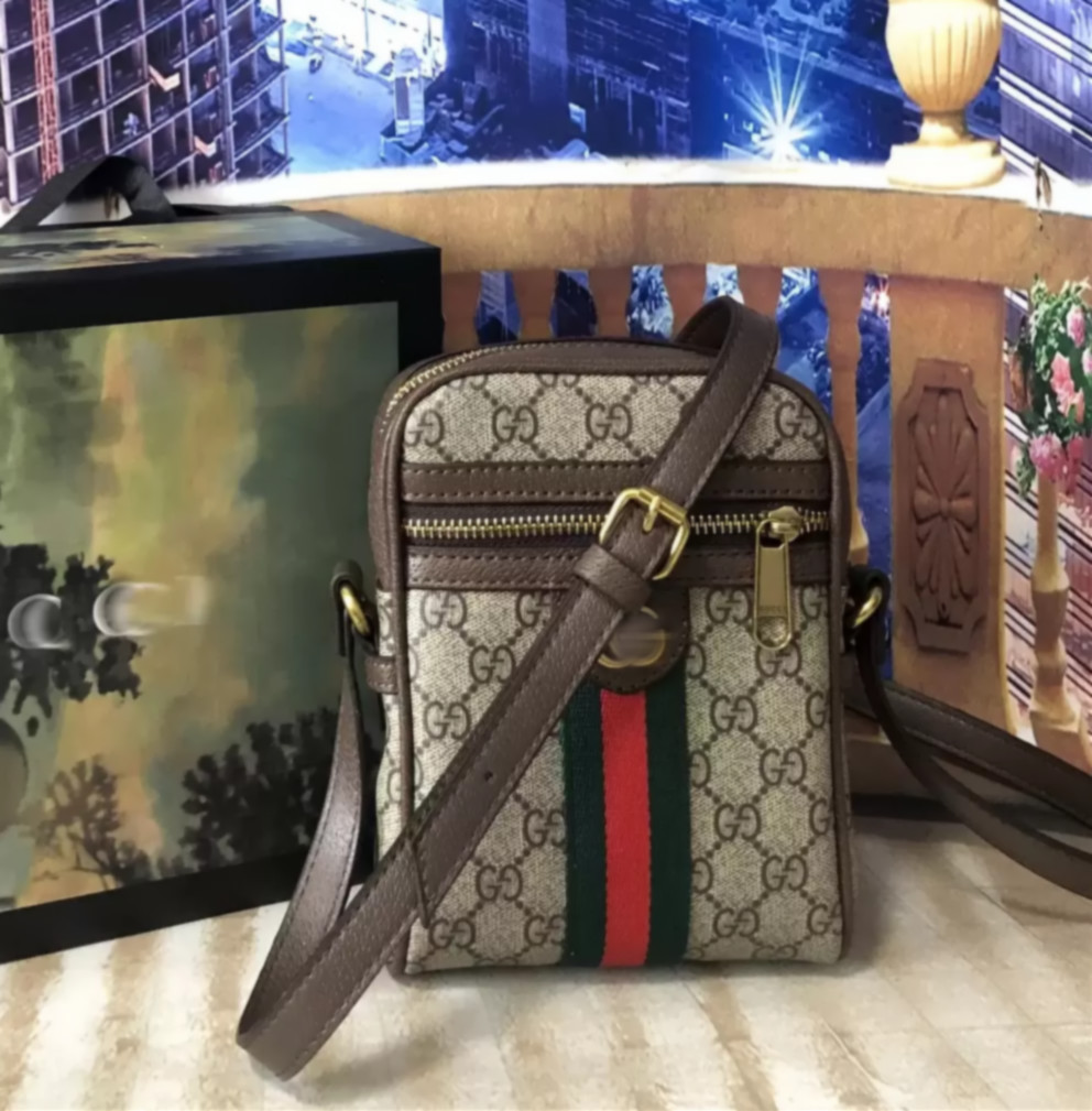 GGLVLouis
VittonYSL
VUTTON Crossbody Bag Women Shoulder Bags Luxury Mobile phone Messenger Bags Top Men Designer, Red;black 
GGLVLouis
VittonYSL
VUTTON Crossbody Bag Women Shoulder Bags Luxury Mobile phone Messenger Bags Top Men Designer, Red;black