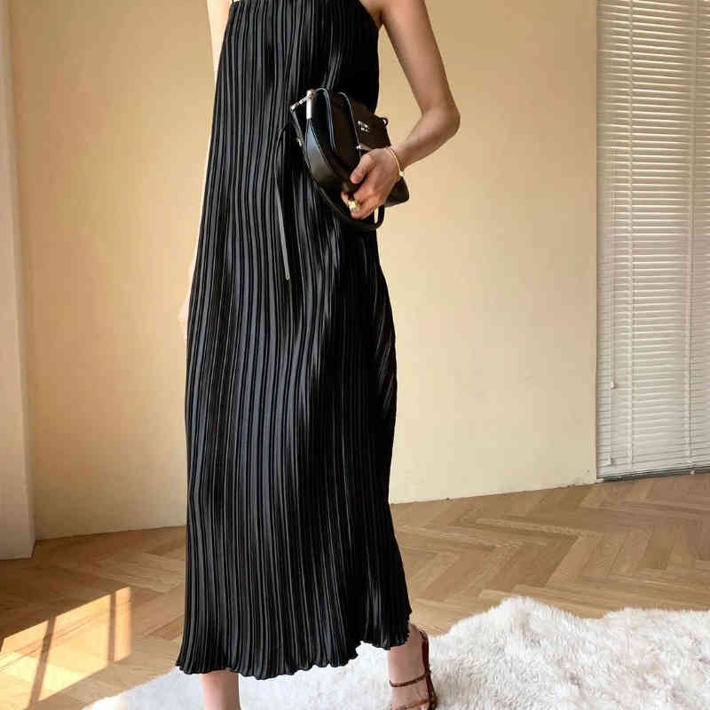 Nomikuma Summer Spaghetti Strap Dress Korean Strapless Sling Dresses Causal Korean Folds Fashion Solid Vestidos Femme 6H125 210427