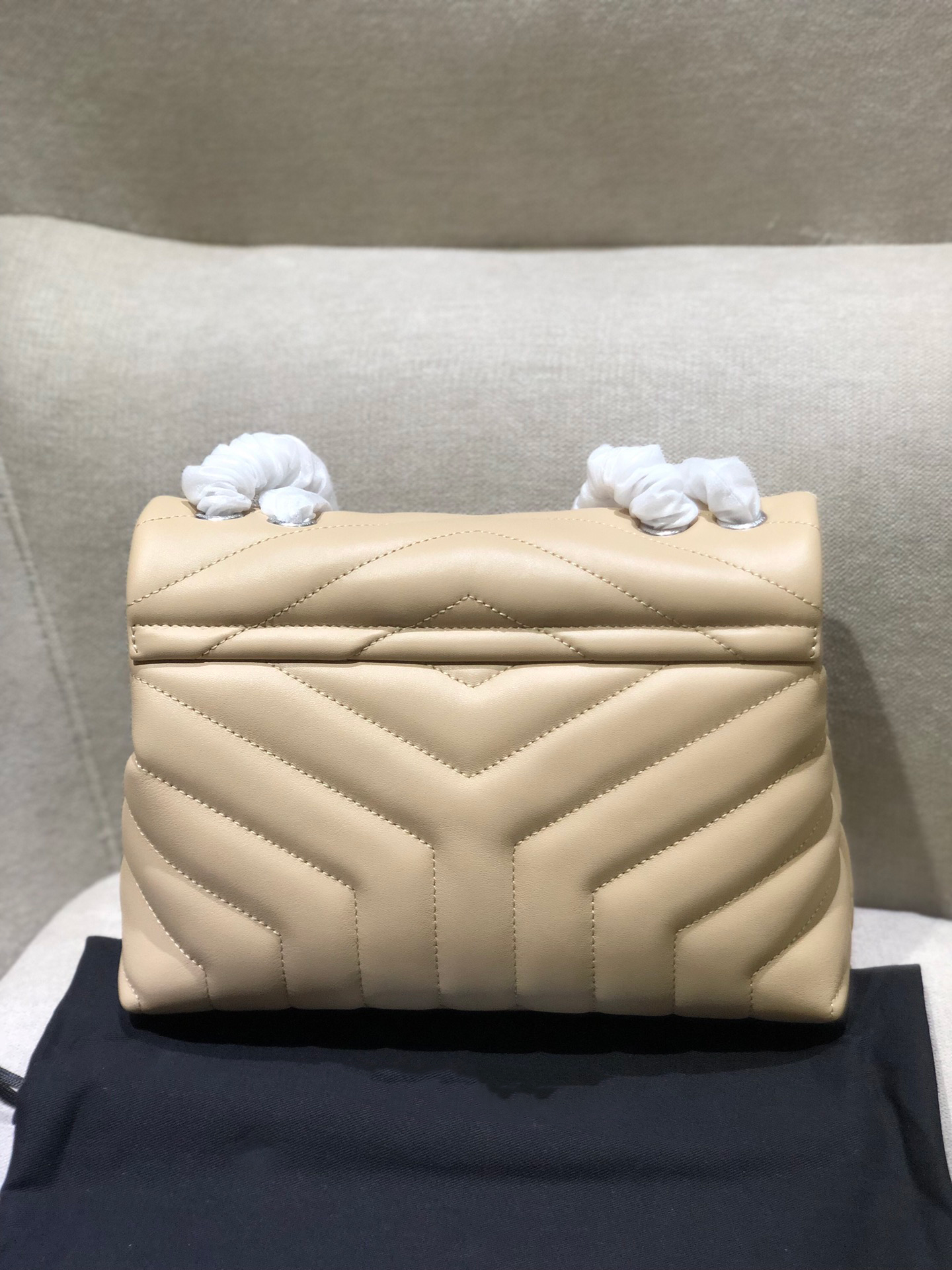 494699 women's shoulder bag, French designer 7A high-end customized quality classic business and leisure style
494699 women's shoulder bag, French designer 7A high-end customized quality classic business and leisure style