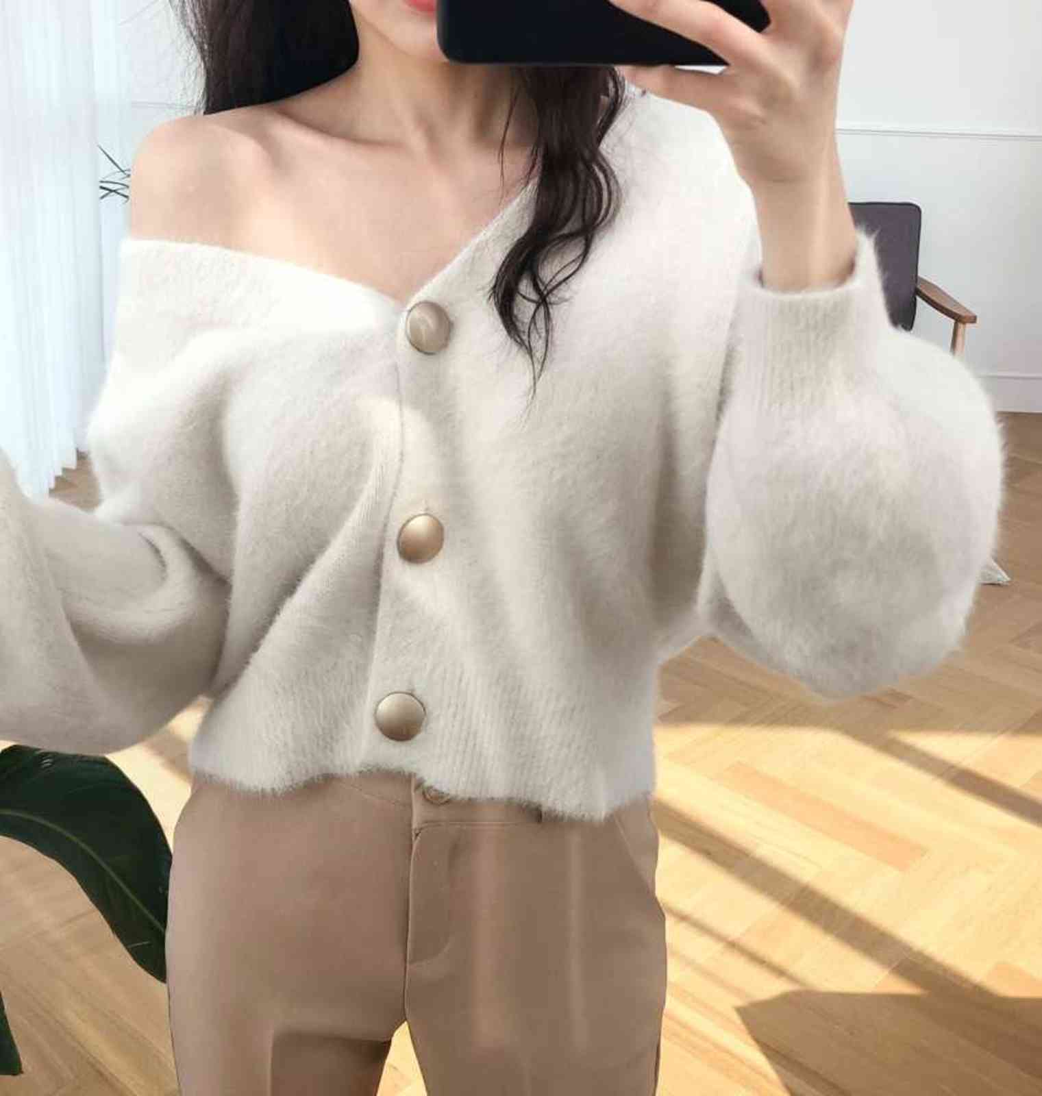 Autumn Winter Fashion Women Mink Cashmere Cardigan Sweater Female V-neck Knitted Long haired mink cashmere sweater 211117