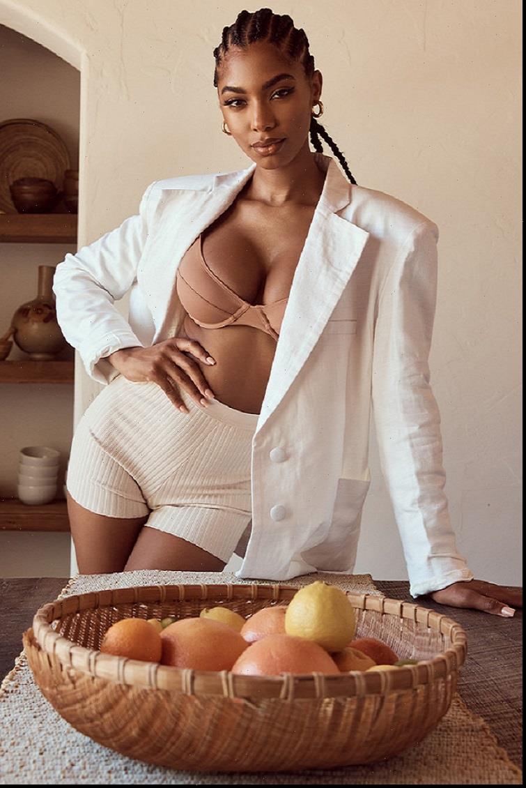 fashion bandage casual black womens shorts orange bone color 9001, White;black
fashion bandage casual black womens shorts orange bone color 9001, White;black