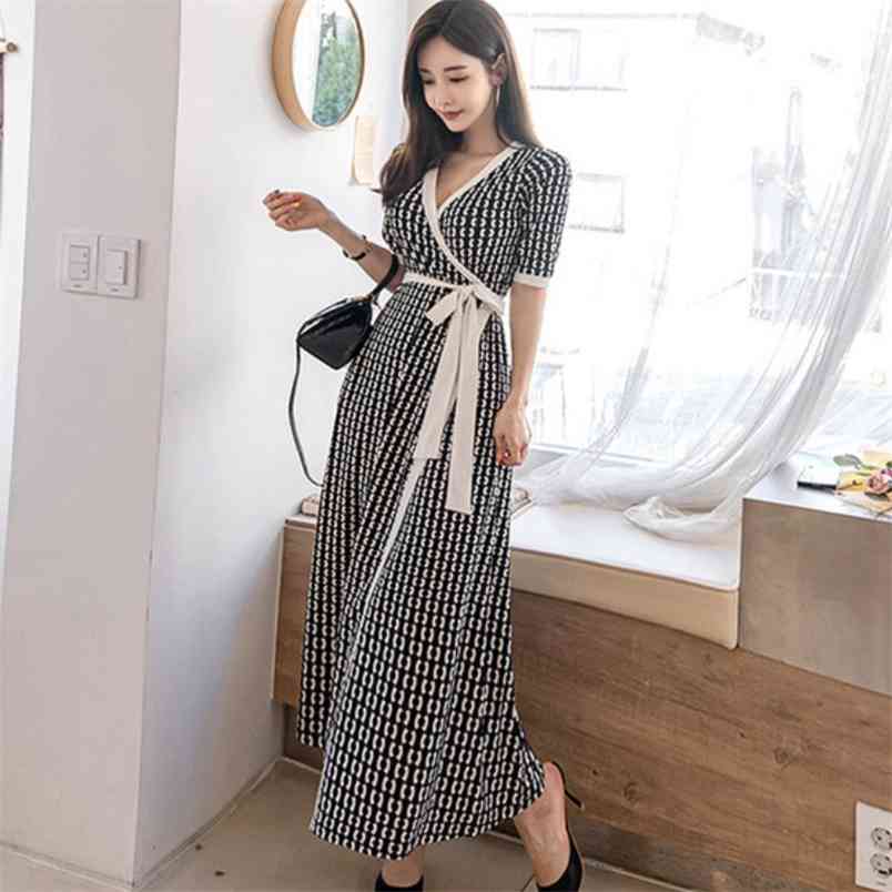 Summer Sexy V Neck Slim Retro Print Wrap Split Long Dress Party Office ladies High Waist Beach Maxi Dresses Femme Vestidos 210519, Picture color
Summer Sexy V Neck Slim Retro Print Wrap Split Long Dress Party Office ladies High Waist Beach Maxi Dresses Femme Vestidos 210519, Picture color