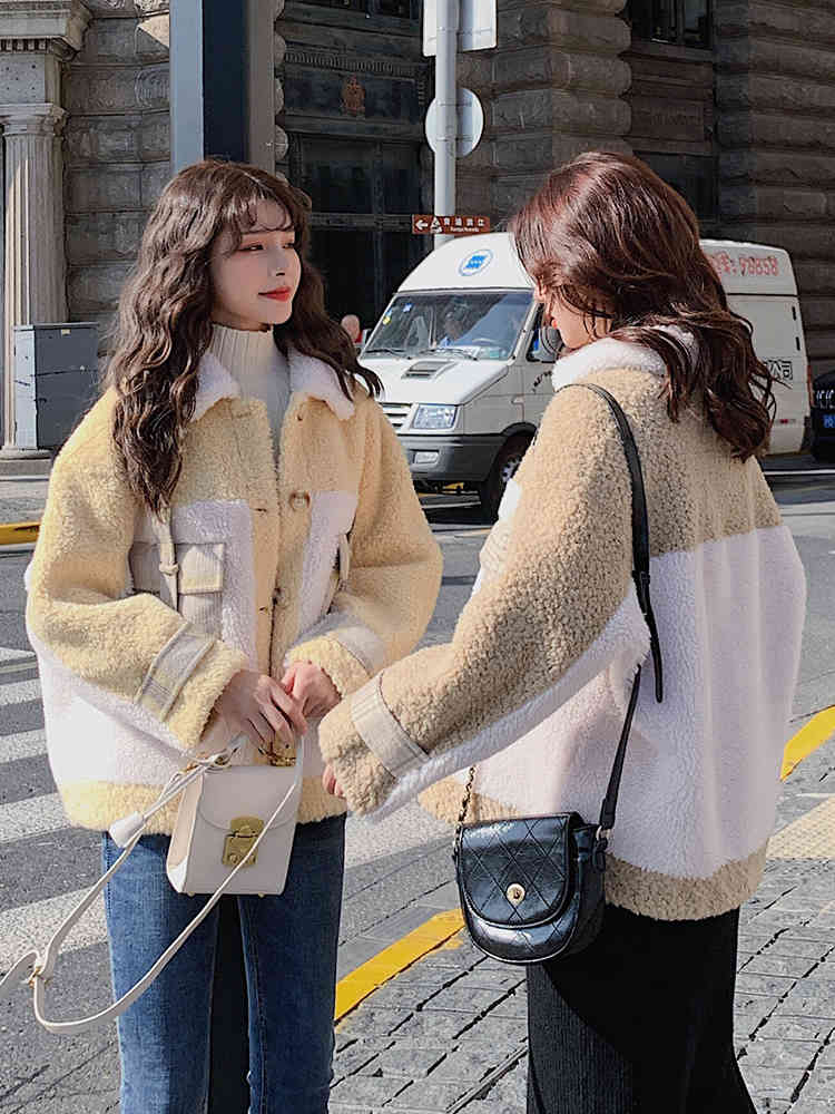 winter lamb wool coat women thickened small fragrance Korean style loose short stitching top 210525, Khaki
winter lamb wool coat women thickened small fragrance Korean style loose short stitching top 210525, Khaki