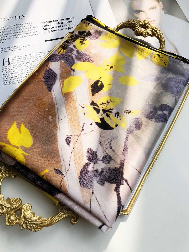 100% Pure Scarf Women Fashion Luxury Print Shawls Wraps For Ladies Real Natural Silk Long Scarves Foulard Femme
100% Pure Scarf Women Fashion Luxury Print Shawls Wraps For Ladies Real Natural Silk Long Scarves Foulard Femme