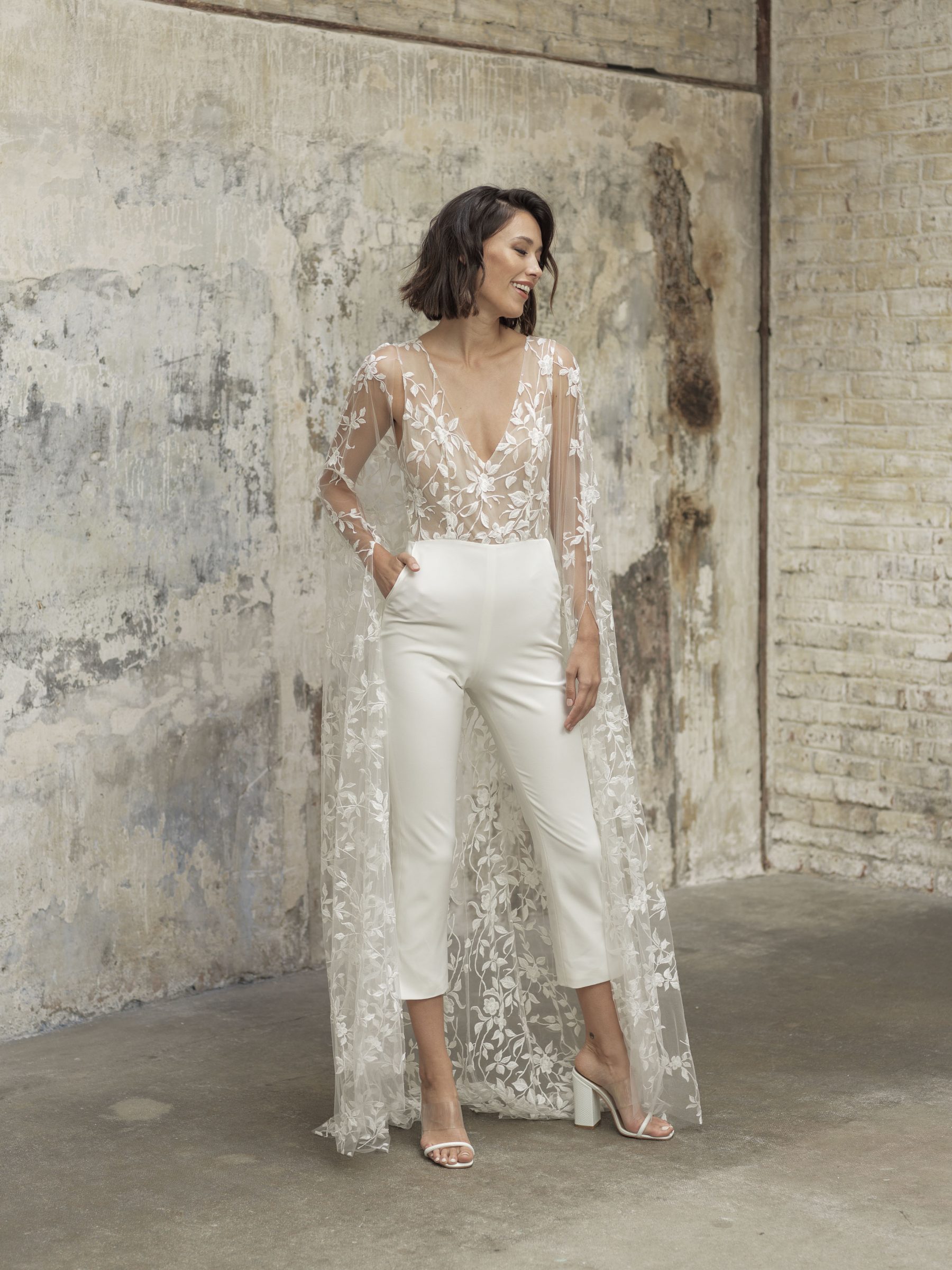 Wedding Jumpsuit With Cape Beach Wedding Dresses V Neck Tea Length Lace Bridal Outfit Wedding Gowns with pant suit